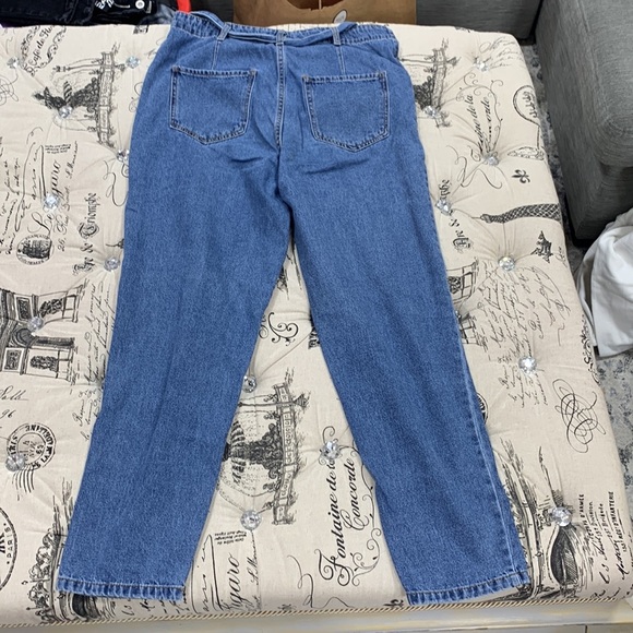 Forever 21 Blue Mom Jeans With Denim Belt - Picture 2 of 4